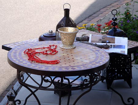traditioneller Tisch aus Marrakech